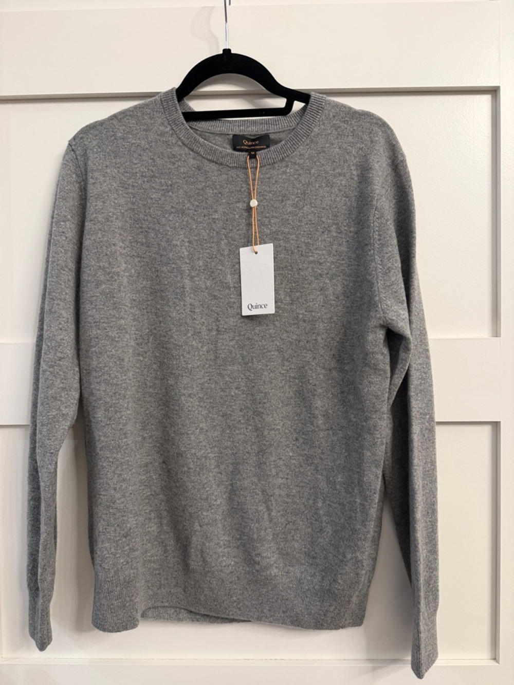 Quince Men's Cashmere Crewneck Sweater in Heather Gray